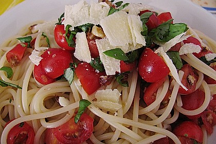 Spaghetti mit Cocktailtomaten 4