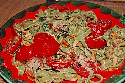 Spaghetti mit Cocktailtomaten 50
