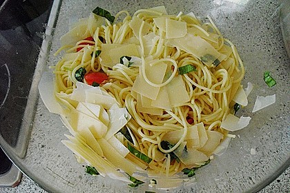 Spaghetti mit Cocktailtomaten 61