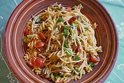 Spaghetti mit Cocktailtomaten 26