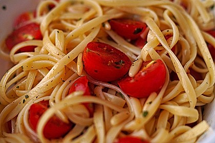 Spaghetti mit Cocktailtomaten 9