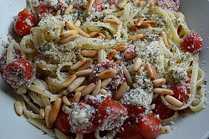 Spaghetti mit Cocktailtomaten 10
