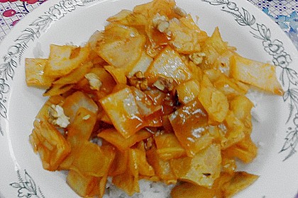 Griechischer Wei&szlig;kohl mit Reis und Rosinen