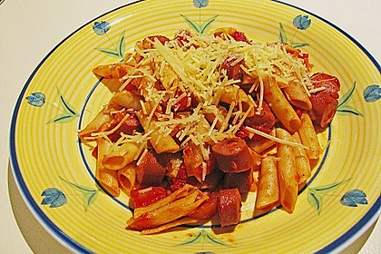 Makkaroni mit pikanter K&auml;sew&uuml;rstchen - Tomaten - Sauce 5