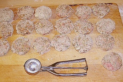 Fleischpflanzerl auf bayerische Art 1