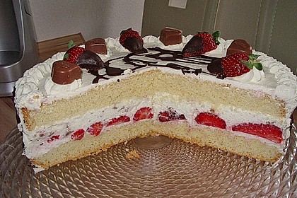 Erdbeer - Milka - Torte 4