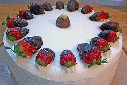 Erdbeer - Milka - Torte