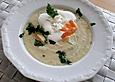 Sellerieschaumsuppe mit Lachsstreifen