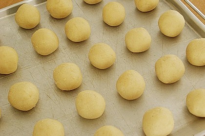 Zimtkn&ouml;del mit Joghurtcreme 1