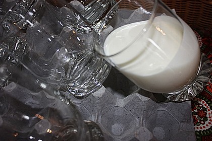 Buttermilchcreme mit Erdbeeren 1