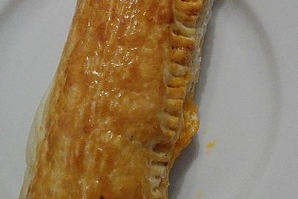 Deftiger Hackfleischstrudel mit Feta 4