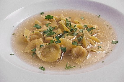 Albertos Tortellini in Brodo