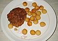 Beefsteak mit Schafsk&auml;se und Pompoms