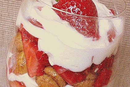 Erdbeer - Tiramisu - Dessert 5