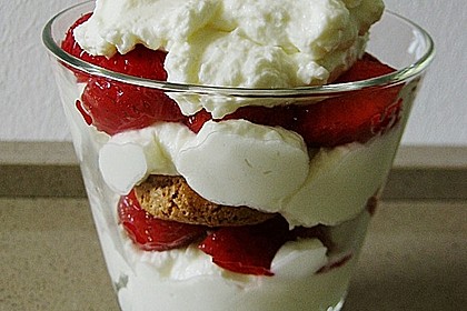 Erdbeer - Tiramisu - Dessert 6