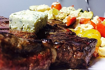 Mariniertes Steak mit Grillkartoffel und Gemüsespieß 1