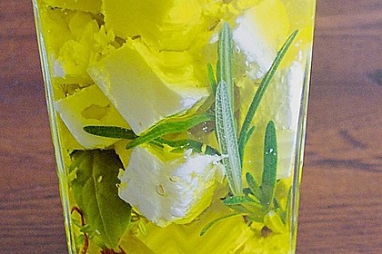 Feta und Chili in &Ouml;l 1