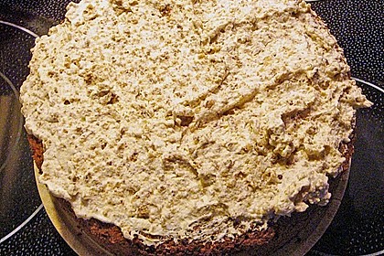 Gefüllte Nusstorte 59