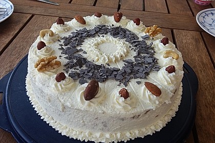 Gefüllte Nusstorte 2