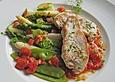 Putenbrustfilets auf Fr&uuml;hlingsgem&uuml;se