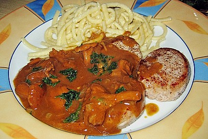 Schweinelende in Pfifferling - Wild - Rahm - So&szlig;e