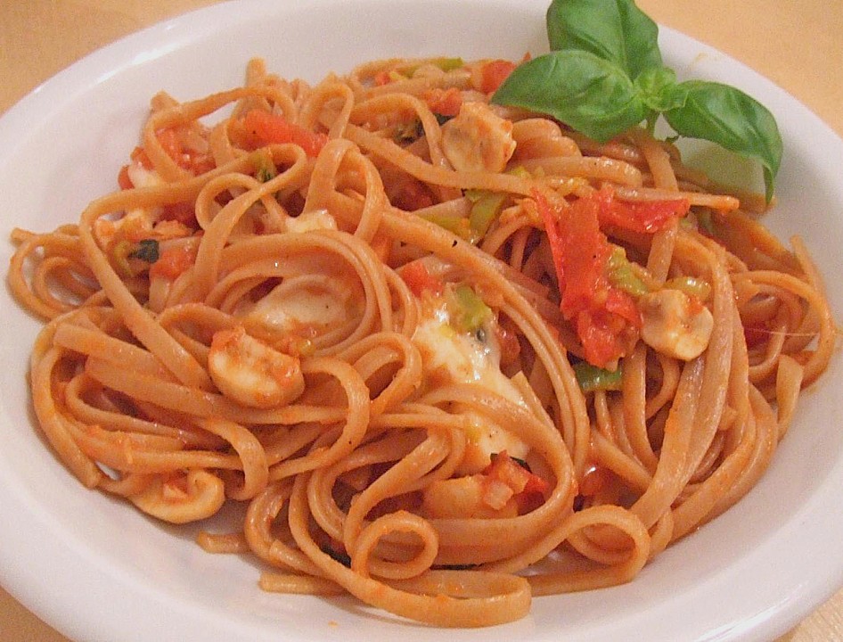 Knoblauch - Spaghetti mit Lauch und Tomate (Rezept mit Bild) | Chefkoch.de