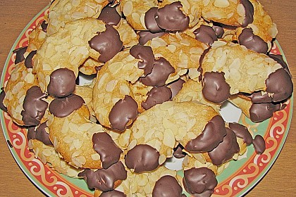 Mandelhörnchen 28