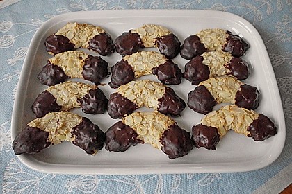 Mandelhörnchen 15