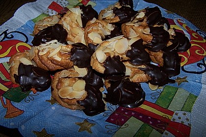 Mandelhörnchen 44