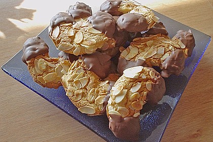 Mandelhörnchen 10