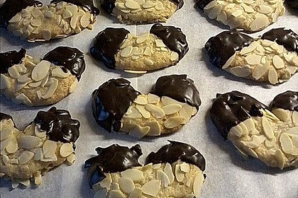 Mandelhörnchen 5