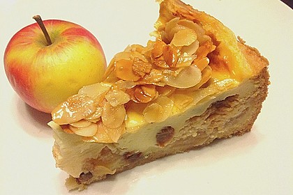 Bratapfelkuchen mit Zimt - Marzipan