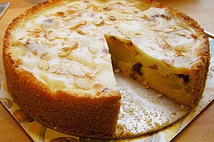 Bratapfelkuchen mit Zimt - Marzipan 5