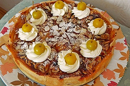 Bratapfelkuchen mit Zimt - Marzipan 8