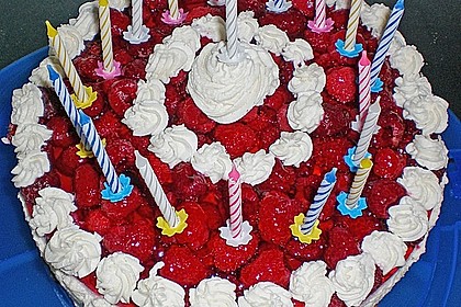 Himbeer - Joghurt - Torte 6