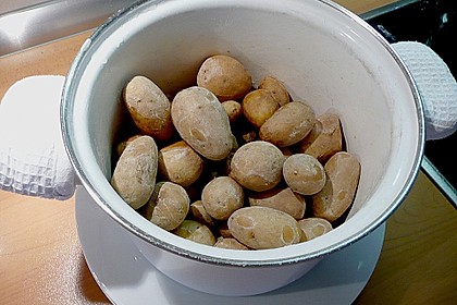 Kanarische Kartoffeln mit Mojo - Sauce 11