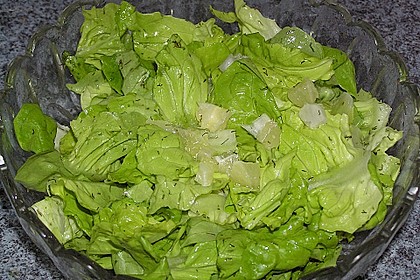 Gr&uuml;ner Salat mit Zitrone