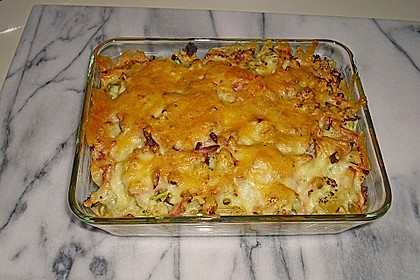 Blumenkohlauflauf mit Nudeln und Schinkenspeck 2