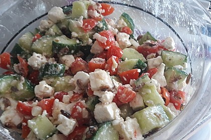 Gurken, Tomaten, Feta Salat 10