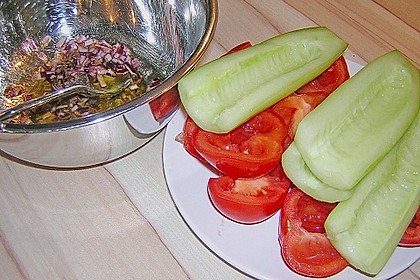 Gurken, Tomaten, Feta Salat 26