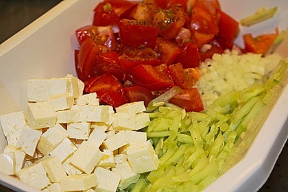 Gurken, Tomaten, Feta Salat 22