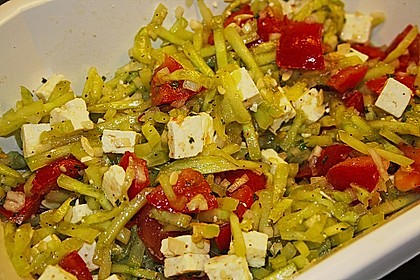Gurken, Tomaten, Feta Salat 18