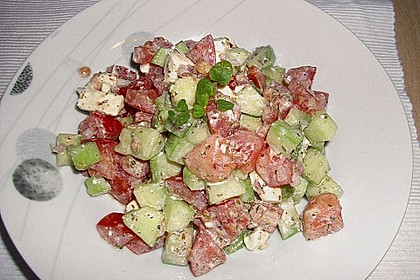 Gurken, Tomaten, Feta Salat 23