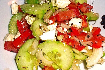 Gurken, Tomaten, Feta Salat 16