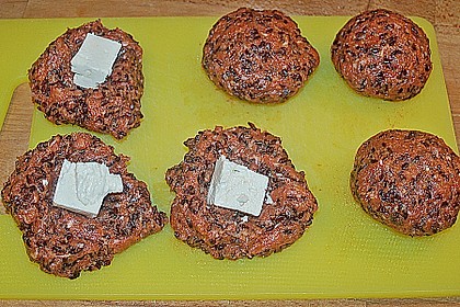 Frikadellen mit Schafsk&auml;sef&uuml;llung 1