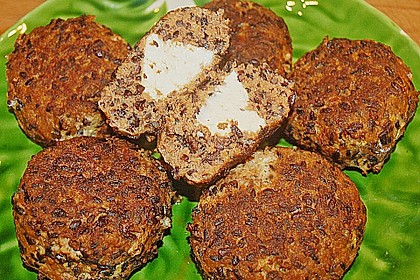 Frikadellen mit Schafsk&auml;sef&uuml;llung 2