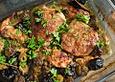 Ofenh&auml;hnchen mit Backpflaumen und Oliven