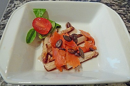 Spargel gebraten mit  K&uuml;rbiskern&ouml;l und R&auml;ucherlachs 1
