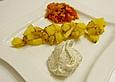 Neue Kartoffeln mit dreierlei Dips