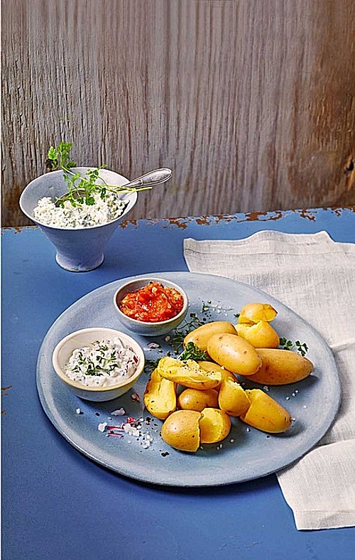 Neue Kartoffeln mit dreierlei Dips (Rezept mit Bild) | Chefkoch.de